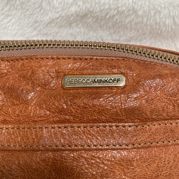 Leather VINTAGE CrossBody bag with adjustable gold Chain link Strap - Picture 3 of 12